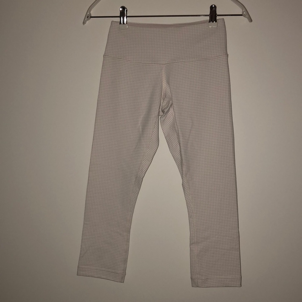 Lululemon Wonder Under Crop
